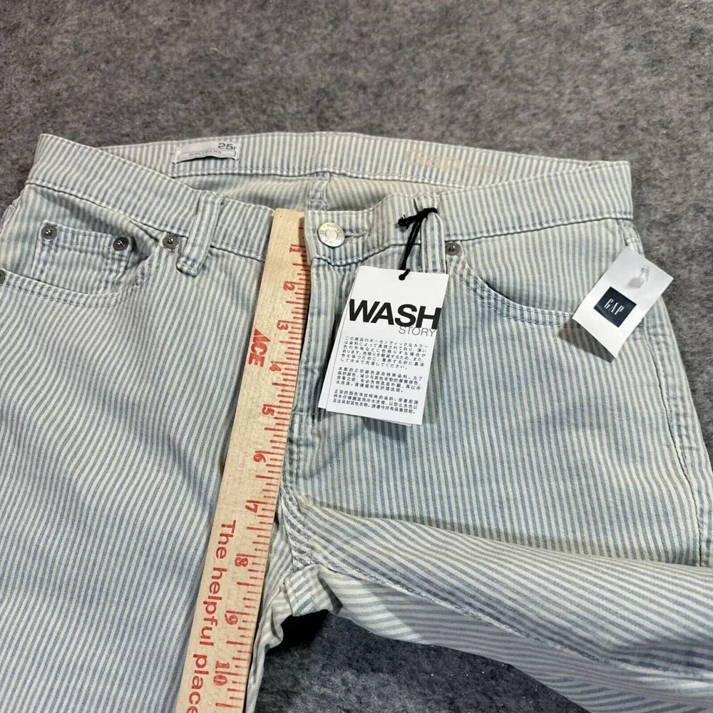 New Gap 1969‎ Girlfriend Jeans Womens 25r White Blue Pinstripe Bleached Railroad